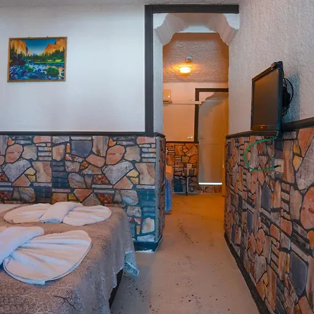 Imrens Отель Кешме