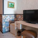 Imrens Hotel *